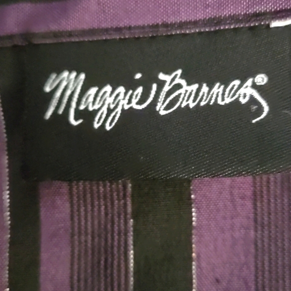 Maggie Barnes 2 in 1 Top Eggplant & Black with Metallic Threading Size 18W - Picture 5 of 9